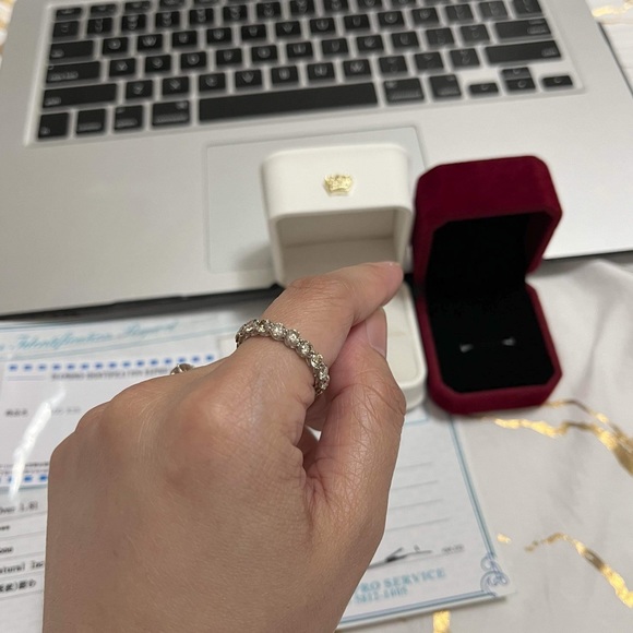 High-end 3ct Full Eternity Diamond ring in 18k whitegold setting - Picture 1 of 2